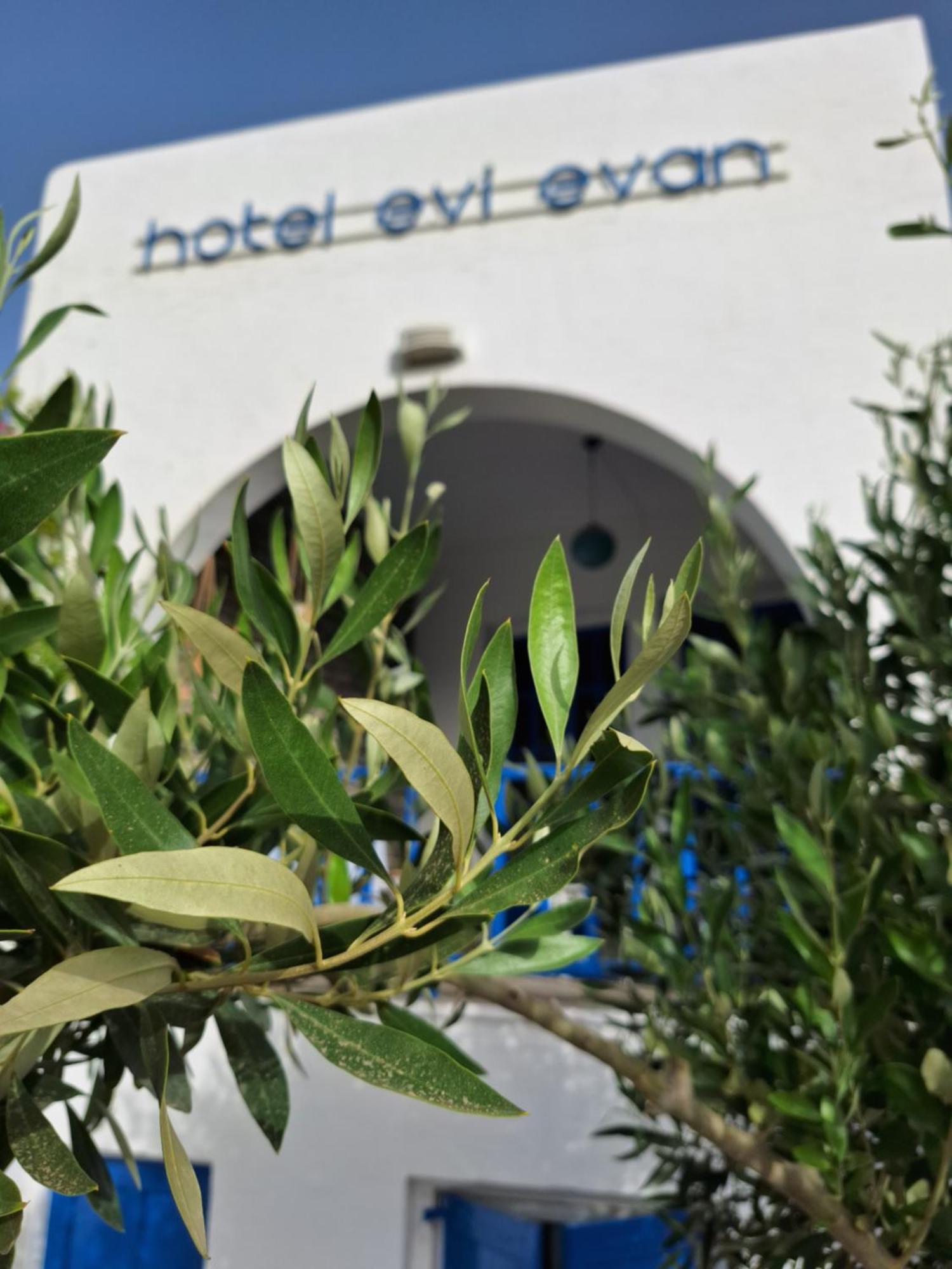 Εvi Evan Hotel Galissas Exterior photo