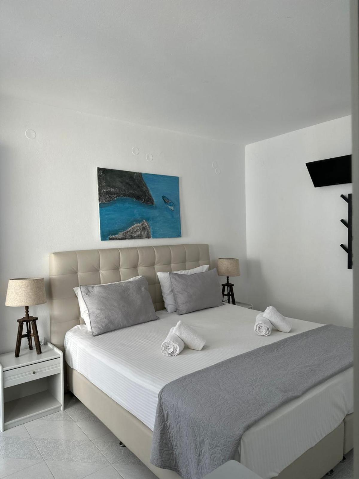 Εvi Evan Hotel Galissas Exterior photo