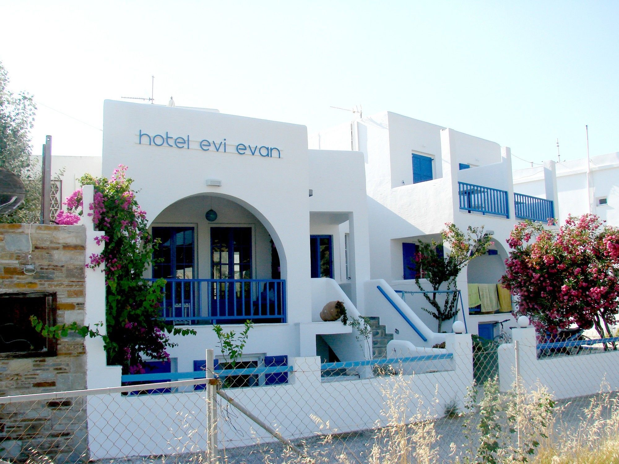 Εvi Evan Hotel Galissas Exterior photo